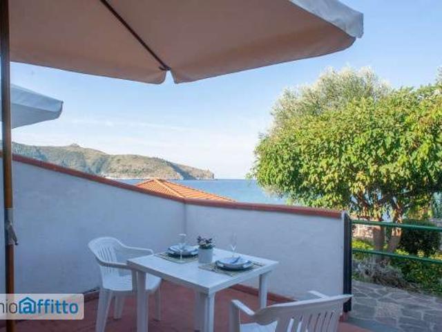 Bilocale arredato con terrazzo Palinuro