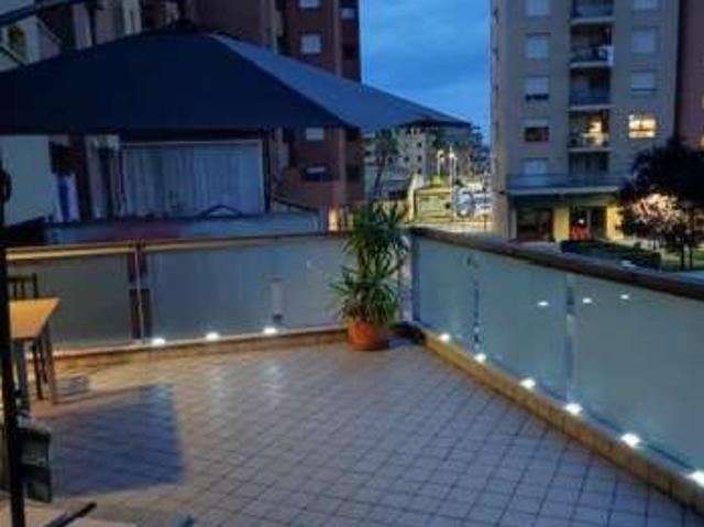 Bilocale arredato con terrazzo Pescara