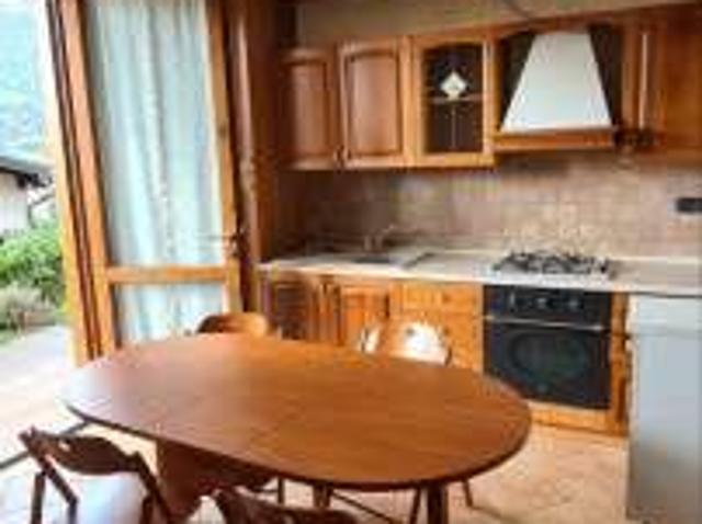 Bilocale arredato con terrazzo Piazza