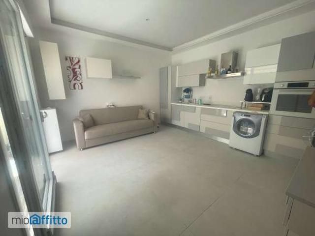 Bilocale arredato con terrazzo Pinarella