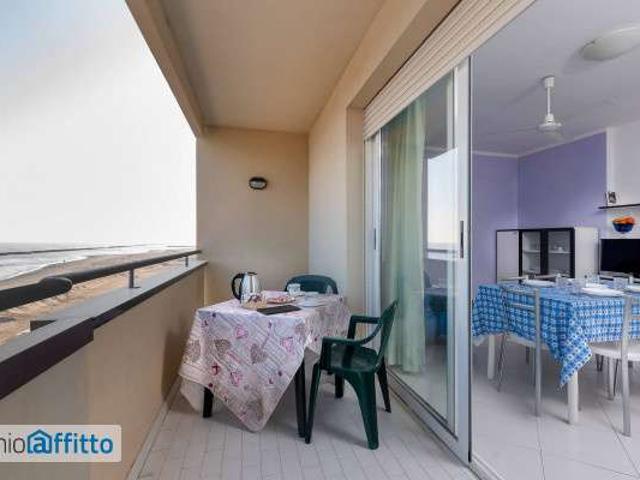 Bilocale arredato con terrazzo Rimini