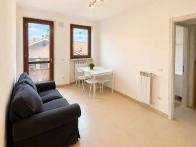 Bilocale arredato con terrazzo Tognazza