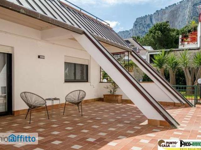 Bilocale arredato con terrazzo Tommaso natale