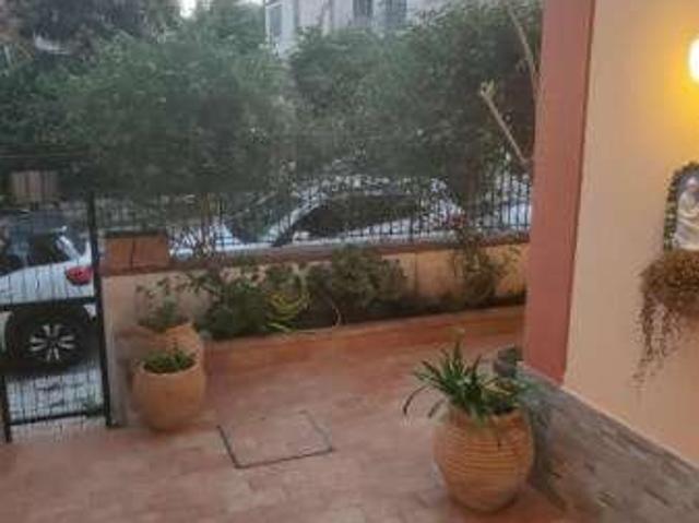 Bilocale arredato con terrazzo Tommaso natale