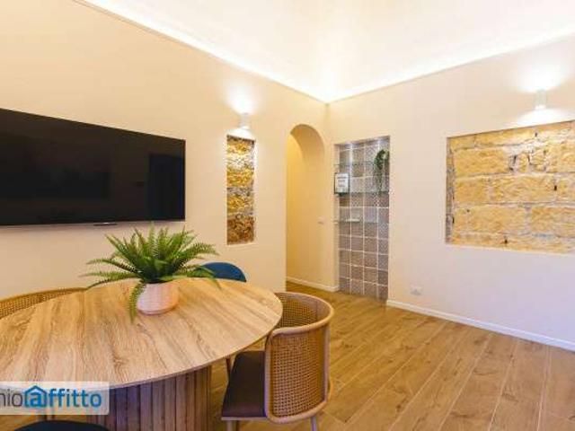Bilocale arredato con terrazzo Tommaso natale