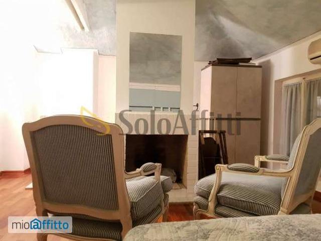 Bilocale arredato con terrazzo Torino