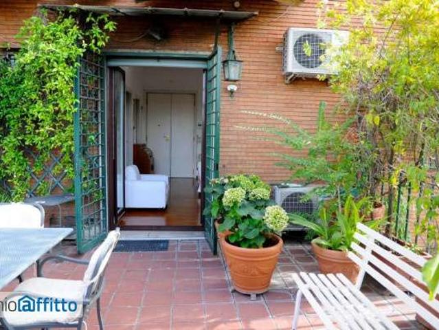 Bilocale arredato con terrazzo Trastevere, aventino, testaccio