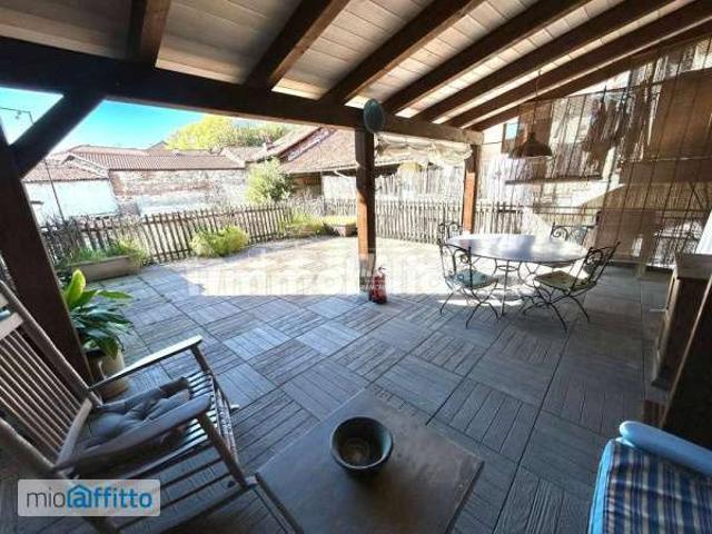 Bilocale arredato con terrazzo Volpiano
