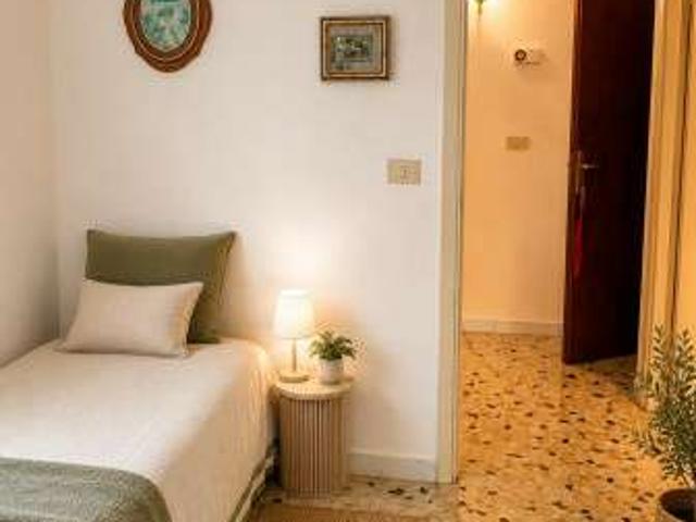 Bilocale arredato con terrazzo Vallecorsa