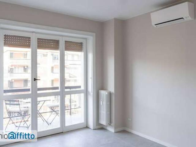 Bilocale arredato De angeli, vercelli, washinghton
