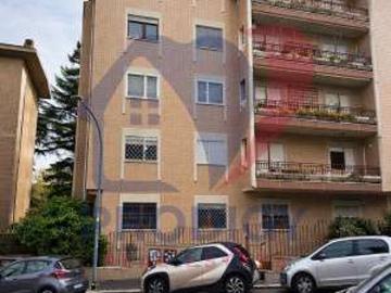 Bilocale arredato Eur, laurentino, checchignola, montagnola, fonte meravigliosa