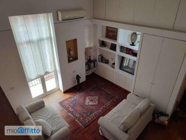 Bilocale arredato Fuorigrotta