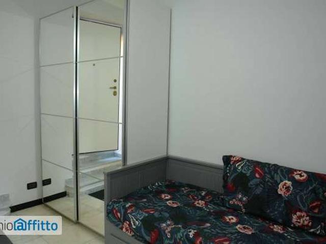Bilocale arredato Genova