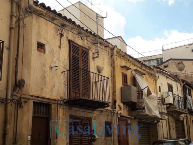 Bilocale arredato in Via Palermo zona Centro a Monreale
