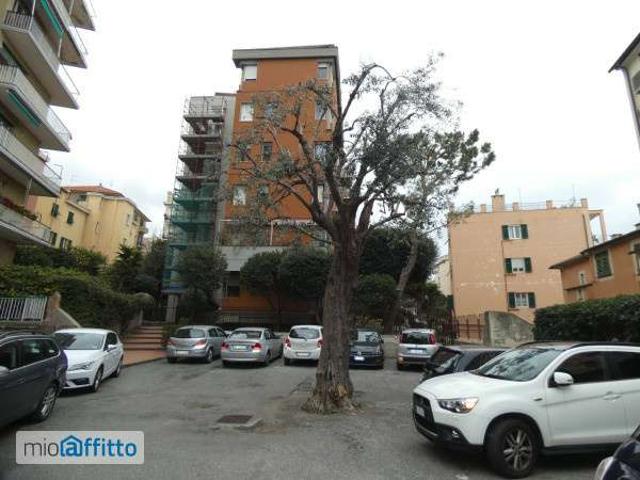 Bilocale arredato Nervi quinto al mare