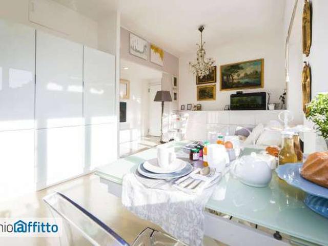 Bilocale arredato Nervi quinto al mare