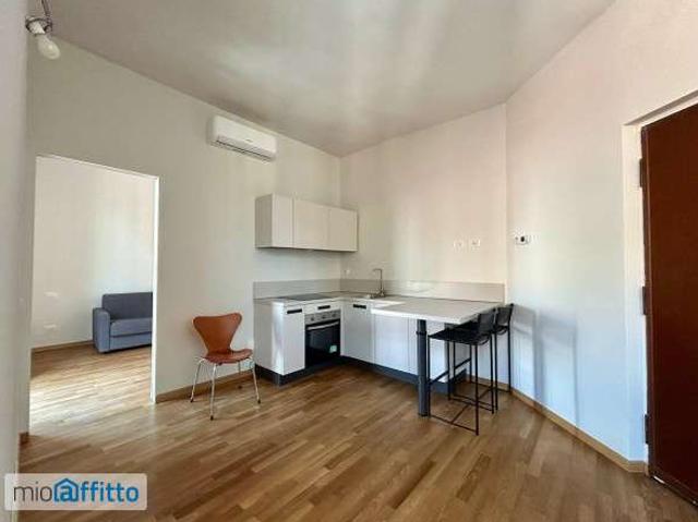 Bilocale arredato P.ta genova, romolo, solari