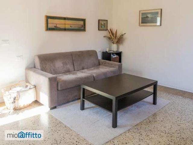 Bilocale arredato Santa croce