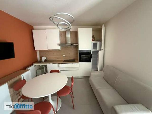 Bilocale arredato San valentino, ospedale