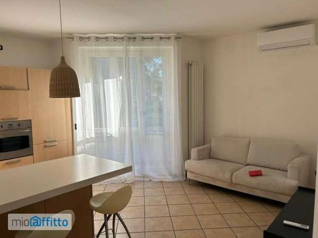 Bilocale arredato Saronno