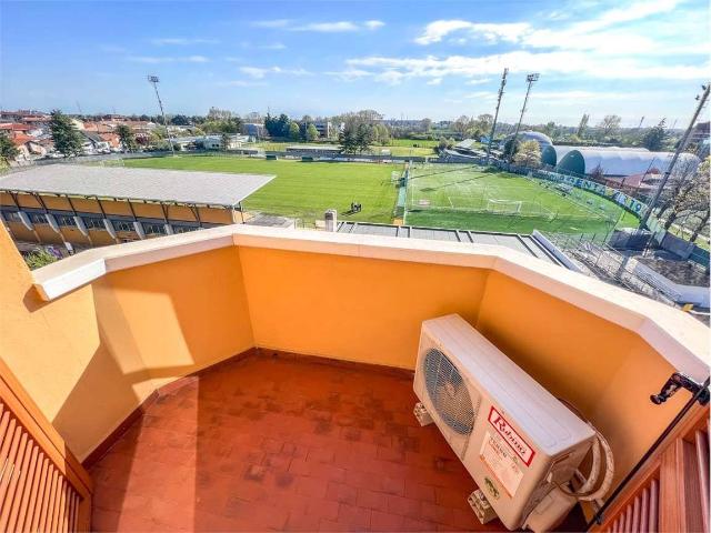 Bilocale via dello Stadio, 68, Centro, Magenta