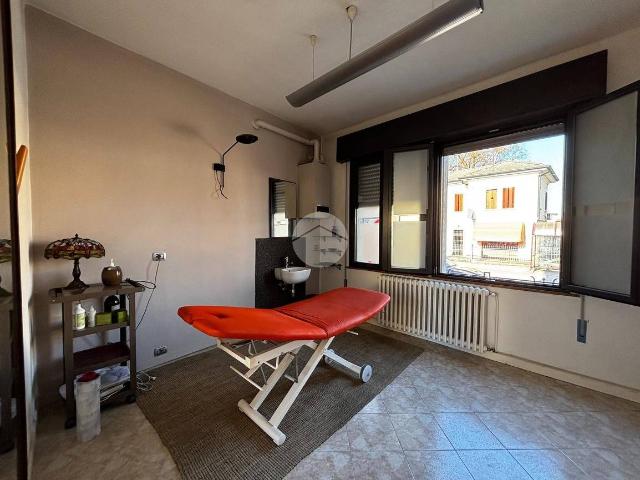 Bilocale buono stato, piano terra, Bagnolo San Vito