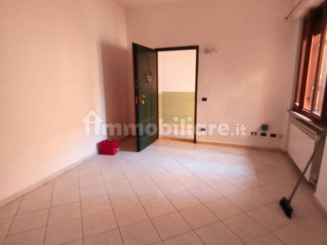 Bilocale buono stato, piano terra, Centro, Castel San Giovanni