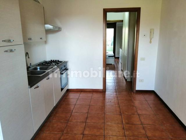 Bilocale buono stato, piano terra, Centro, Creazzo