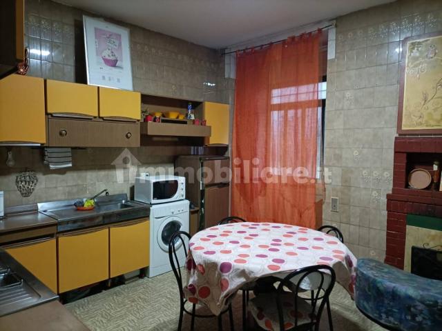 Bilocale buono stato, piano terra, Sala, Serino