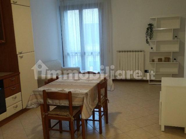 Bilocale buono stato, primo piano, Centro, Legnaro