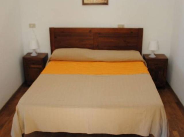 Bilocale buono stato, primo piano, Roma Cavour, Palermo