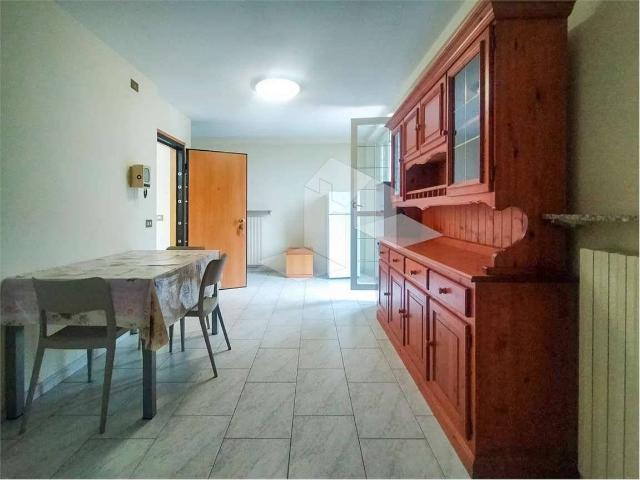 Bilocale buono stato, quinto piano, Ospizio San Maurizio, Reggio Emilia