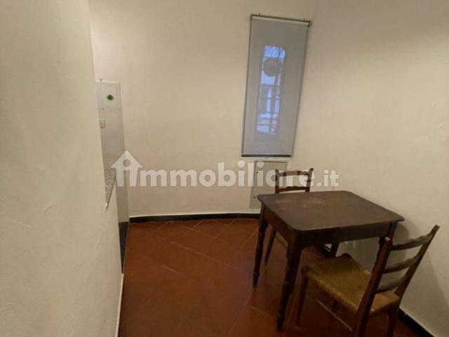 Bilocale buono stato, secondo piano, Molo, Genova