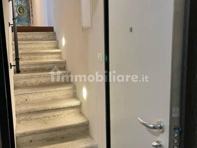 Bilocale buono stato, secondo piano, Città Vecchia, Trieste