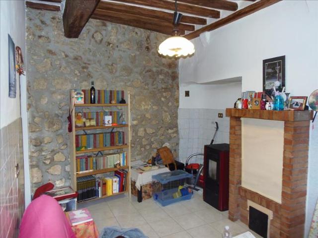 Bilocale con box, Sarteano centro storico