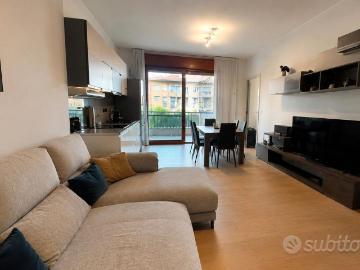 Bilocale con balcone e cantina a Nova Milanese