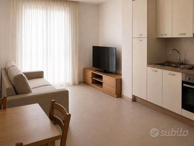 Bilocale con balcone in zona Parma