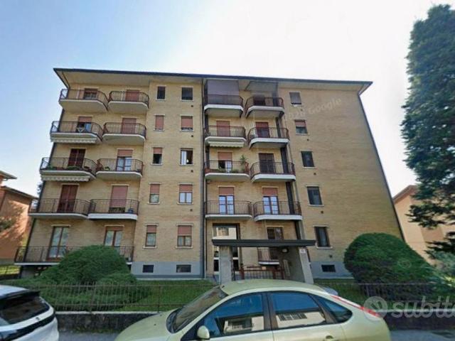 Bilocale con garage a Osnago