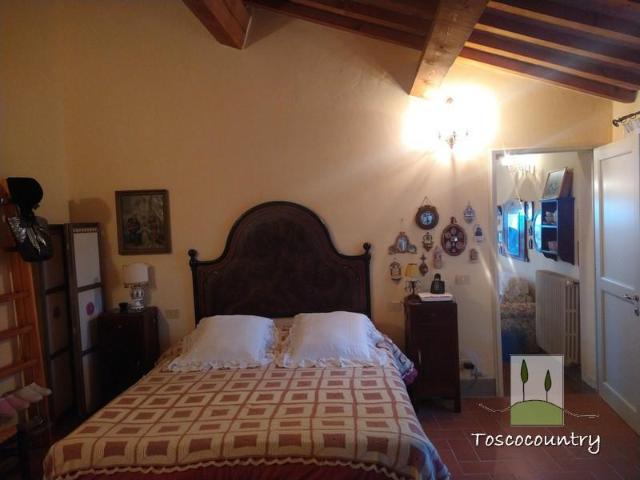 Bilocale con giardino e piscina in vendita a Soiana, Toscana 70m² Soiana