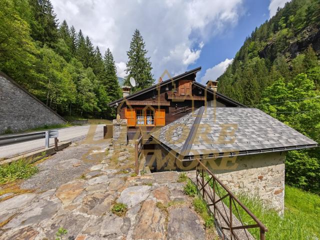 Bilocale con giardino in via monterosa 504, Macugnaga