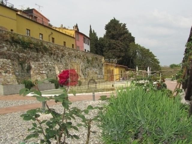 Bilocale con giardino, Rosignano Marittimo gabbro
