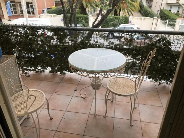 Bilocale con terrazzo, Camaiore lido di