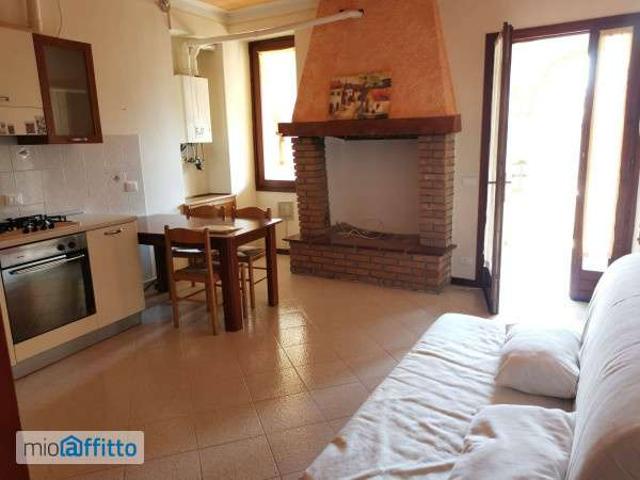 Bilocale con terrazzo Centro