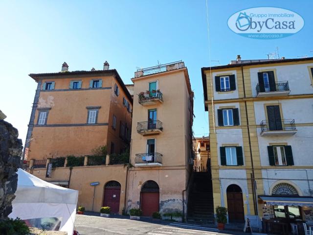 Appartamento in vendita a Bracciano, centro