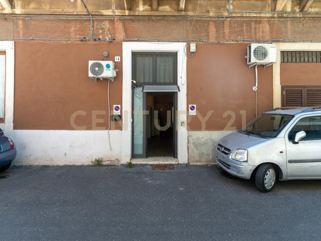 Bilocale con terrazzo in via carlo forlanini 76, Catania