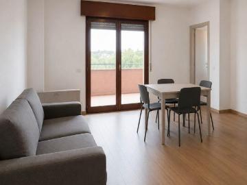 Bilocale con terrazzo in zona Borgo Roma