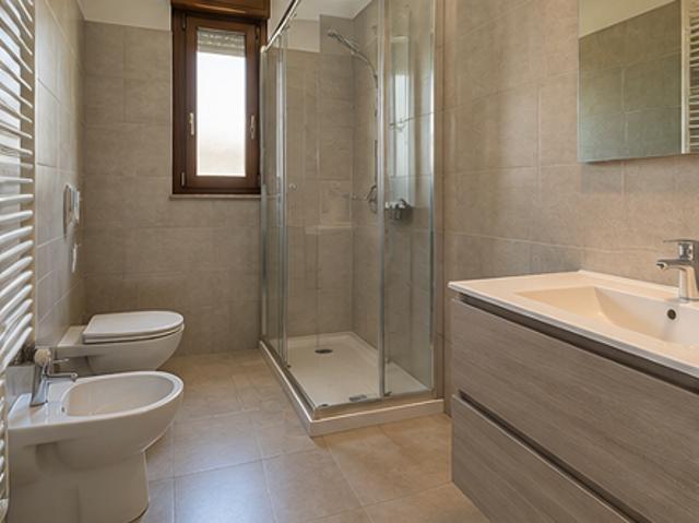 Bilocale con terrazzo in zona residenziale