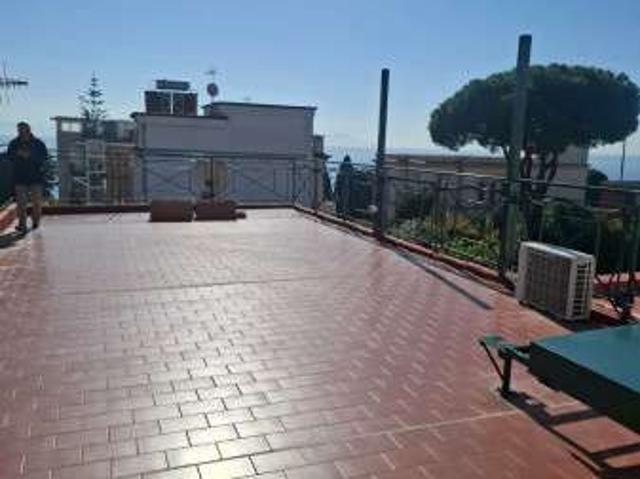 Bilocale con terrazzo Posillipo