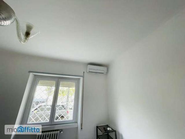 Bilocale con terrazzo Trieste, salario