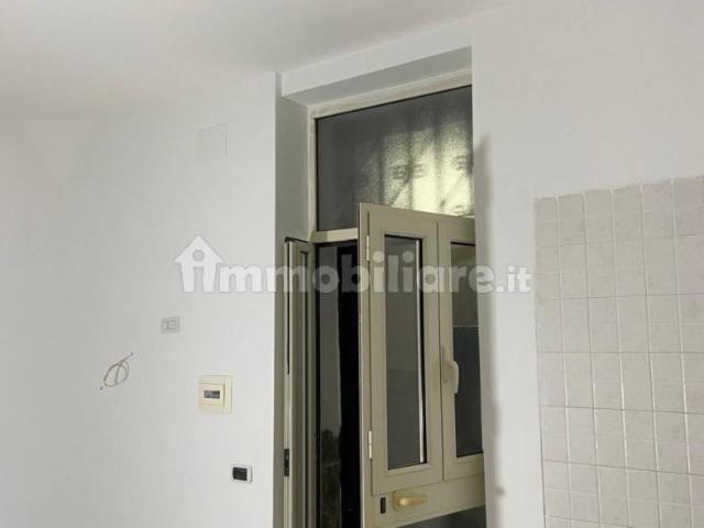 Bilocale corso Umberto I 17, Torre del Greco